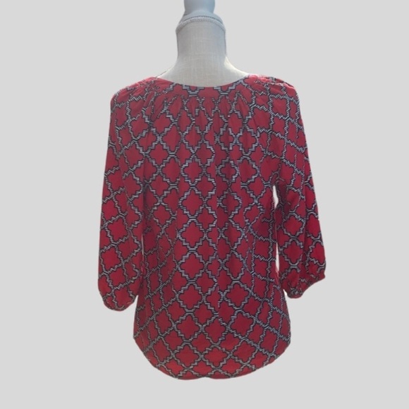 Split Neck Tunic with Quatrefoil Pattern - Picture 3 of 3